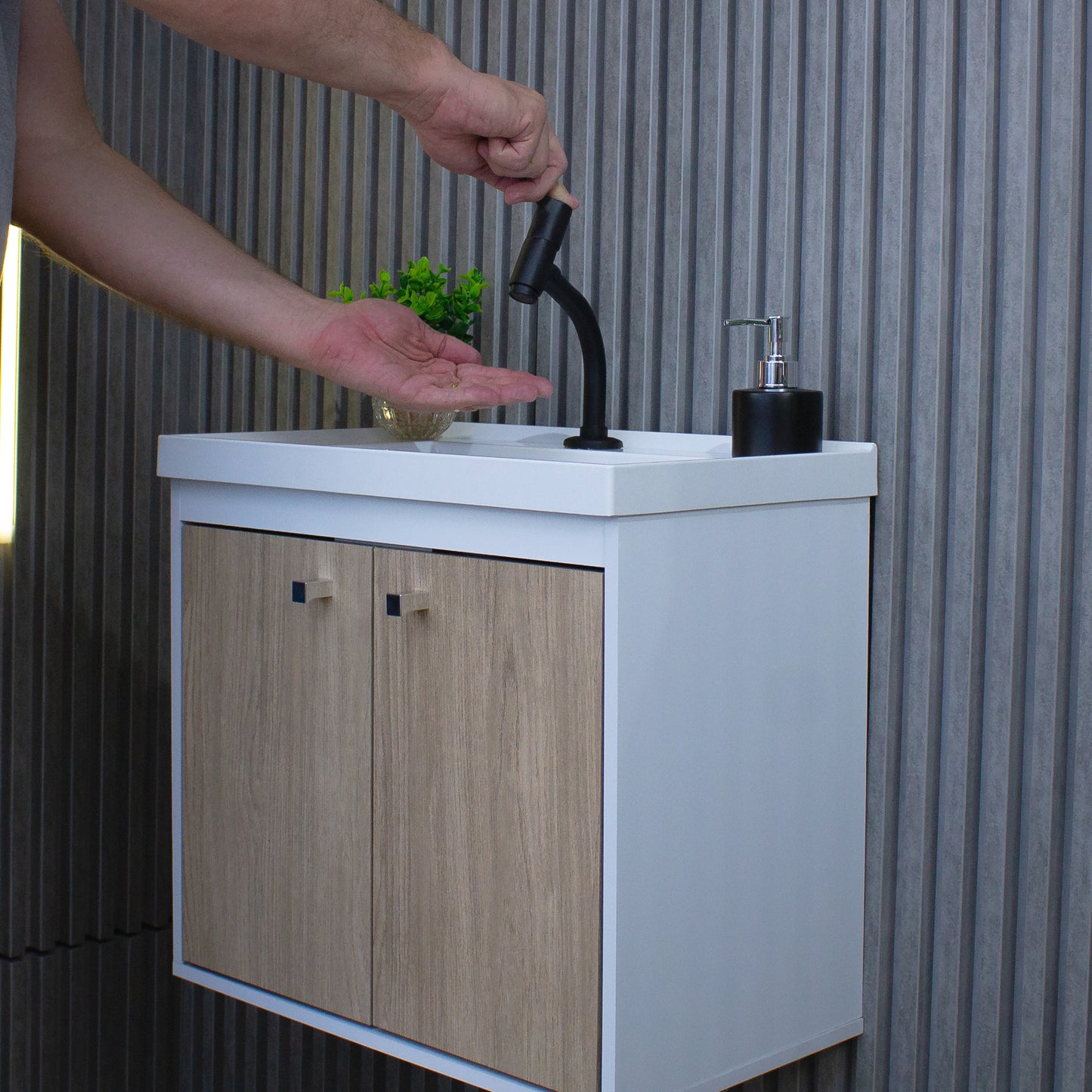 Kit Gabinete para Banheiro+ Espelheira - Bergamo Berlin