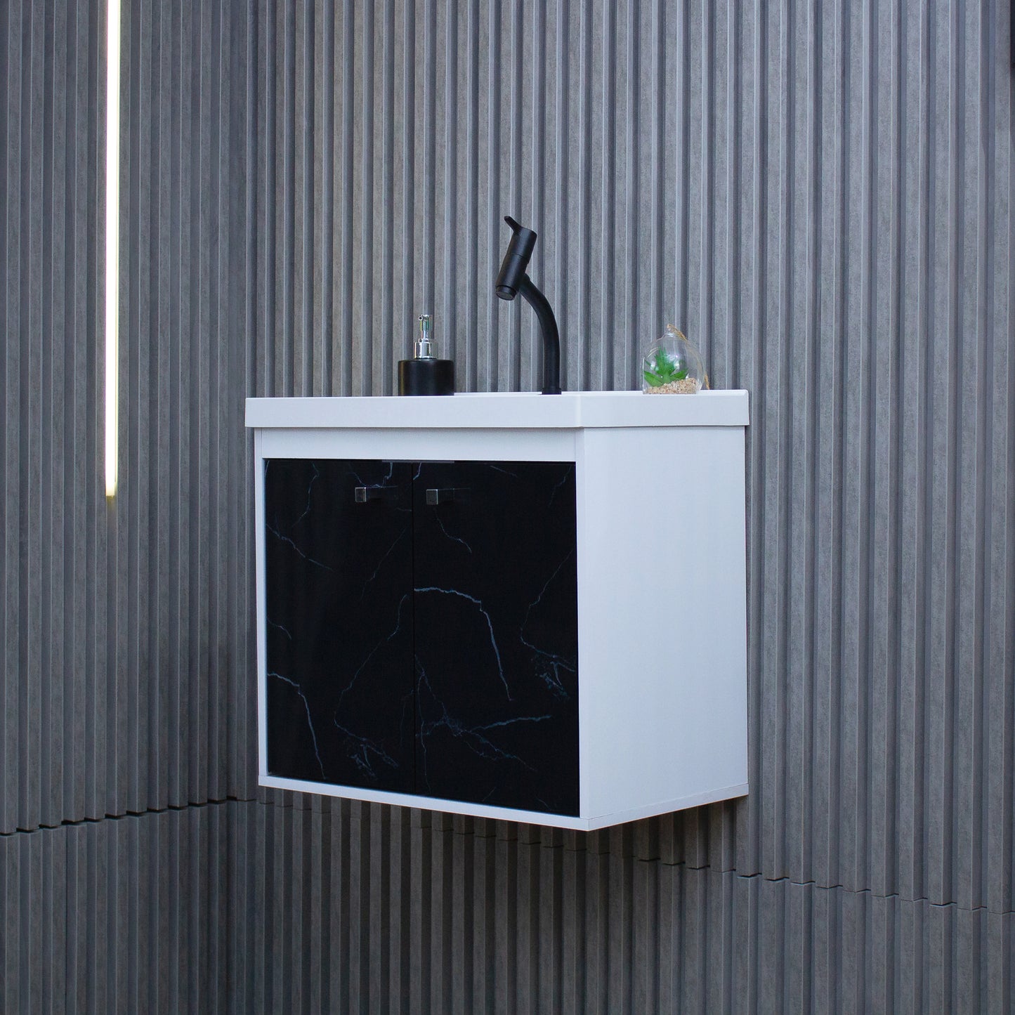 Kit Gabinete para Banheiro + Espelheira - Bergamo Preto