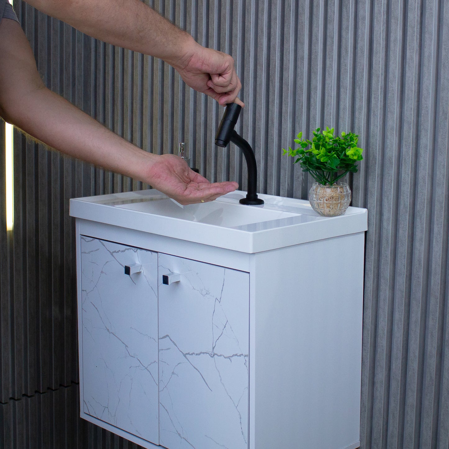 Kit Gabinete para Banheiro + Espelheira - Bergamo Branco